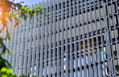 Why Smart Manufacturers Outsource To Specialized Metal Fabrication Companies